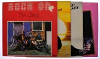 Lote 25 - Conjunto de 4 discos LP de vinil, 33rpm, musica e intérpretes diversos. Nota: Capas com sinais de uso e desgaste, pode apresentar riscos ou empeno.