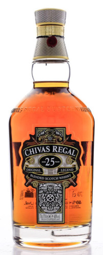 Lote 1018 - Garrafa de Whisky, Chivas Regal 25 Anos, Original Legend, Rare & Limited Blend Numerada: 841129, Chivas Brothers, Escócia, (700ml-40%vol). Nota: à venda em site da especialidade € 290 - http://www.garrafeiranacional.com/chivas-regal-25-anos.ht