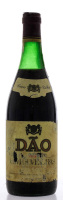 Lote 1625 - Garrafa de Vinho Tinto, Dão Caves Velhas, Colheita 1985, Dão-Região Demarcada, Caves Velhas, (750ml-12,5%vol). Nota: conjunto de duas garrafas idênticas vendidas na Oportunityleiloes € 64,40. Rótulo ligeiramente danificado. 