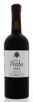 Lote 2184 - Garrafa de Vinho do Porto, Garrafeira Particular, Colheita de 1944, produzido e engarrafado pelo Vitivinicultor Mário Melhano, São João da Pesqueira, Douro, (aprox. 750 ml). Nota: garrafa idêntica vendida na Oportunityleiloes € 195,50.