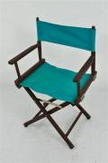 Lote 1650364 - Cadeira de realizador de madeira e lona verde, 87x51x41 cm, usada, com falhas e defeitos