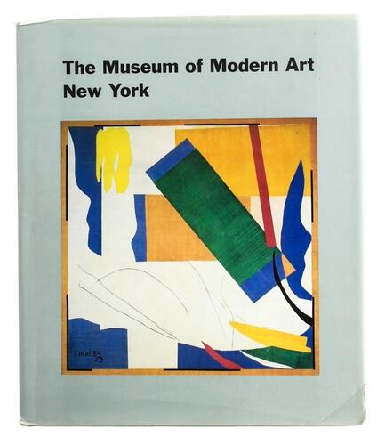 Lote 12 - Livro “The Museum of Modern Art New York”, Abradale, livro de capa dura com sobrecapa. Livro idêntico à venda por € 95,51 em http://www.amazon.com/gp/offer-listing/0810981874/ref=olp_page_5?ie=UTF8&f_used=true&f_usedAcceptable=true&f_usedGood=tr