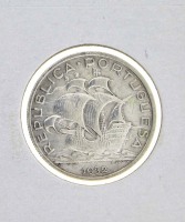 Lote 3017 - Moeda de 5$00, da República Portuguesa, em Prata de 650, de 1932. Peso: 7 g. Nota: em Bela tem um valor de € 450 (Anuário de numismática, moedas e notas 33ª edição).