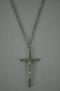 Lote 1670301 - Lote composto por fio e Crucifixo de prata 925, com peso total de 5,5 gr, usado