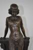 Lote 14 - Escultura Arte-Deco em bronze com base de mármore negro de D.H.Chiparus (1886-1947) - ORIGINAL - assinada, motivo "Figura Feminina", com 58 cm de altura (com ficha informativa do autor) - 4