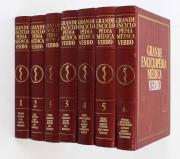 Lote 979 - COLECÇÃO COMPLETA “GRANDE ENCICLOPÉDIA MÉDICA” - 7 Volumes o 3º repetido. Editora: Editorial Verbo. Colecção identica à venda por € 150. Livros de capa dura. Dim: 27,5x22,5x4 cm. Nota: sinais de manuseamento. Consultar https://olx.pt/anuncio/grande-enciclopdia-mdica-verbo-6-volumes-IDvpT36.html