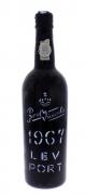Lote 1010 - PORTO REAL VINÍCOLA 1967 - Garrafa de Vinho do Porto Real Vinícola, LBV de 1967 (750ml – 20%vol). Nota: garrafa idêntica à venda por € 299,92. Consultar http://www.winespiritus.com/pt/vinho-do-porto-madeira-e-moscatel/765-real-companhia-velha-lbv-1967-late-bottled-vintage-vinho-do-porto-real-companhia-velha.html