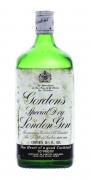 Lote 1024 - GIN GORDON´S SPECIAL DRY - Garrafa de Gin, London Gin, (750ml – 40%vol). Nota: garrafa idêntica à venda por € 142,96. Perda adequada ao periodo de engarrafamento. Consultar https://www.masterofmalt.com/gin/gordons/gordons-special-dry-london-gin-40-percent-1970s-gin/