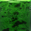 Lote 1024 - GIN GORDON´S SPECIAL DRY - Garrafa de Gin, London Gin, (750ml – 40%vol). Nota: garrafa idêntica à venda por € 142,96. Perda adequada ao periodo de engarrafamento. Consultar https://www.masterofmalt.com/gin/gordons/gordons-special-dry-london-g - 4