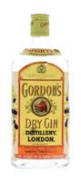 Lote 1050 - GIN GORDON´S - Garrafa de Gin, Gordon´s, Dry Gin. (750ml-47,3%vol). Nota: rótulo ligeiramente danificado