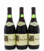 Lote 1186 - GRÃO VASCO 1990 – 3 Garrafas de Vinho Tinto, Colheita 1990, Dão- Região Demarcada, Vinícola do Vale do Dão, Sogrape, (750ml aprox). Nota: rótulos ligeiramente danificados