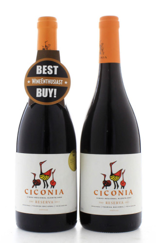 Lote 1193 - CICONIA – 2 Garrafas de Vinho Tinto, Ciconia, Reserva, Colheita 2011, Castas: Aragonez, Touriga Nacional e Trincadeira, Vinho Regional Alentejano (750ml - 14%vol.). Nota: galardoado cm Medalha de ouro 2013, Selections Mundiales Des Vin, Canad