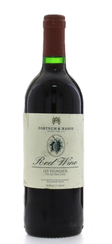 Lote 1883 - FORTNUM & MASON, Red Wine – Garrafa de Vinho Tinto, Fortnum & Mason, Red Wine, Les Vigneaux, France, (750 ml – 12% vol)