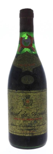 Lote 1898 - CASAL DA AZENHA RESERVA - Garrafa de Vinho Tinto Velho, Casal da Azenha, Reserva, Colheita 1957, António Bernardino da Silva Chitas, Azenhas do Mar, (750ml - 12,5%vol). Nota: garrafa idêntica foi vendida por € 46. Nota: ligeira perda adequada 