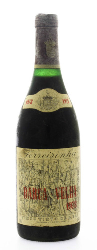 Lote 1998 - BARCA VELHA - Garrafa de Vinho Tinto, Barca-Velha, Colheita 1978, Ferreirinha, Companhia Agrícola e Comercial dos Vinhos do Porto, Vila Nova Gaia, (750ml – 12,5%vol). Nota: garrafa idêntica à venda em site da especialidade por € 399 em http://