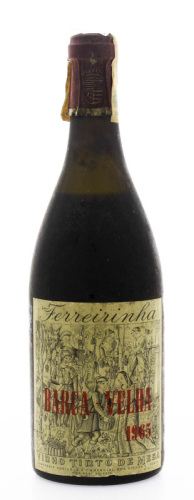 Lote 1981 - BARCA VELHA - Garrafa de Vinho Tinto, Barca-Velha, Colheita 1965, Ferreirinha, Companhia Agrícola e Comercial dos Vinhos do Porto, Vila Nova Gaia, (750ml – 12,5%vol). Nota: garrafa idêntica à venda em site da especialidade por € 420 em http://