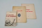 Lote 1870103 - Lote composto por "O vento e os caminhos" de Domingos Monteiro, "Camões e os Povos do Oriente" de Reis Brasil, separata de Estudos Castelo Branco (Revista de História e Cultura) 1969 e "Vasco da Gama primeiro Embaixador Europeu à India" de Elaine Sanceau, separata do Boletim Cultural da Câmara Municipal do Porto 1969, usados