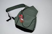 Lote 1880048 - Mochila Gotcha Genuína, 100% Poliamida, impermeável, verde azeitona, com 26x22x10 cm, novo