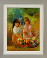 Lote 6022 - MARIA FERNANDA AMADO (n.1940) - Original - Pintura a óleo sobre platex, assinada, motivo "Meninas com Cesta de Flores", com 46x36 cm (moldura prateada com 60x49 cm). Obra desta autora foi vendida por € 1.300 numa leiloeira em Lisboa. Nota: Mar