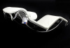 Lote 6043 - CHAISE LONGUE "LC4" - Reprodução, em pele branca, design de Corbusier. Dim: 160x54x70 cm. Nota: cadeira original tem um pvp de € 3948 (3516 GBP). Nota: consultar http://www.nest.co.uk/product/cassina-lc4-chaise-longue - 4