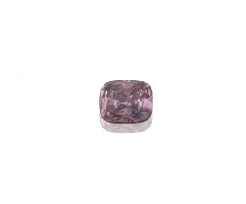 Lote 6123 - DIAMANTE FANCY LIGHT PURPLE 1.00 CT - Talhe "Coushin", medidas 5.32 x 6.37 x 3.48 mm. Com certificado EP nº 81622-3. Nota: Diamante de características diferentes, Fancy Purplish Pink, pureza I-P, com valor de tabela de € 92.659 ($98.280) em ht