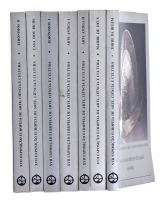 Lote 1018 - COLECÇÃO COMPLETA, CATÁLOGOS ”OS DESCOBRIMENTOS PORTUGUESES E A EUROPA DO RENASCIMENTO, XVII EXPOSIÇÃO EUROPEIA DE ARTE CIÊNCIA E CULTURA ” - 7 volumes. Livros idênticos à venda por € 140. Editado por Presidência do Conselho de Ministros. Di