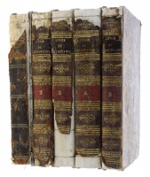 Lote 1029 - LIVROS "GÉNIE DU CHRISTIANISME, OU BEAUTÉS DE LA RELIGION CHRÉTIENNE" - 5 vols. Por M. Le Vte de Chateaubriand. 7ª edição. Livros idênticos à venda por € 150. Editora: Le Normant, Imprimeur-Libraire, 1823. Dim: 21x13,5 cm. Livros de capa dura.