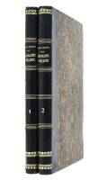 Lote 1103 - LIVROS "TRABALHOS FORÇADOS" - 2 vols. Por João Chagas. 3 volumes idênticos encontram-se à venda por € 75. Editora: Administração da Folha do Povo, 1900. Dim: 20,5x14 cm. Livros de capa dura em meia pele. Nota: Destaque para as fabulosas capas 