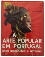 Lote 1163 - LIVRO "A ARTE POPULAR EM PORTUGAL - ILHAS ADJACENTES E ULTRAMAR" - Direcção de Fernando de Castro Pires de Lima. Ediorial Verbo. Um de Três Volumes - 1º Volume da Arte Popular em Portugal. Incompleto. Encadernação editorial em vermelho conserv