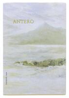 Lote 1287 - LIVRO "ANTERO-REVISTA COLÓQUIO LETRAS Nº 123/124" - Por David Mourão-Ferreira. Editora: Fundação Calouste Gulbenkian, 1992. Dim: 24,5x17 cm. Livro de capa de brochura com sobrecapa. Nota: sinais de manuseamento conforme fotos