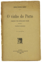 Lote 1406 - LIVRO "O VINHO DO PORTO PROCESSO D'UMA BESTIALIDADE INGLEZA EXPOSIÇÃO A THOMAZ RIBEIRO" - Por Camilo Castelo Branco. Editora: Livraria Chardron, 1903. Dim: 19x12 cm. Livro de capa de brochura. Nota: sinais de manuseamento conforme fotos