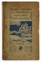 Lote 1827 - LIVRO "VELHAS CANÇÕES E ROMANCES POPULARES PORTUGUÊSES" - Por Pedro Fernandes Thomás. Editor. Coimbra. 1913. Dim: 24x15 cm. Com lii- 188 pags. Brochado. Capa com manchas de humidade. À venda por € 50. Ilustrado com pautas musicais obtidas na r