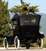 Lote 6105 - FORD - Modelo T, preto, ano 1924, 4 cilindros, 2894 c.c., 17 cv, Tracção traseira, caixa manual de 2 velocidades, 4 portas, 5 passageiros. Carro similar à venda por € 46.426. Mantém as características originais da época. O Ford Model T foi fab - 5