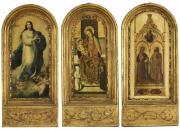 Lote 1990 - TRÍPTICO DE MADEIRA DOURADA – Conjunto de 3 quadros, motivos "Virgem com Menino", “Nª Senhora da Conceição” e “Apóstolos”, com 25x11 cm (molduras com 38x27,5 cm)