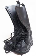 Lote 37 - BOTAS - Botas da marca Demonia, modelo Rocky, numero 37. Botas de cor preto com atacadores até acima e biqueira de aço. Nota: http://www.alternative-footwear.co.uk/rocky-20-black-leather-low-knee-high-boots.html