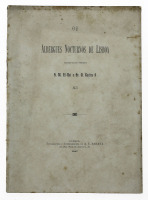 Lote 93 - LIVRO "OS ALBERGUES NOCTURNOS DE LISBOA ASSOCIAÇÃO DE QUE É PRESIDENTE S.M.EL-REI O SR. D.CARLOS I" - Lisboa, Typographia e Lytographia de A.E.Barata, 1897. Dim: 27x19,5 cm. Encadernação em capa de brochura. Nota: capa e lombada cansadas, mancha