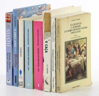 Lote 135 - LIVROS, CONJUNTO DIVERSO - Composto por 8 vols. De diversos autores, títulos e editoras, tais como: “Quinta das Lágrimas Cenário dods Amores de Pedro e Inês” por Paulino Mota Tavares. “Sua Excelência o Champanhe e os Nobres Espumantes Naturais 