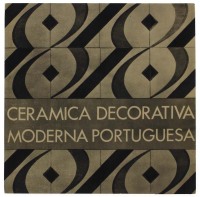 Lote 149 - LIVRO "CERÂMICA DECORATIVA MODERNA PORTUGUESA. EXPOSIÇÃO INTEGRADA NO 1º SIMPÓSIO INTERNACIONAL SOBRE AZULEJARIA" - FCGulbenkian, 1971 Lisboa. Dim: 20x20 cm. Encadernação capa de brochura. Nota: sinais de manuseamento