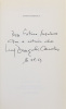 Lote 195 - LIVRO "ACTAS DA MAIANGA… DIZER DAS GUERRAS, EM ANGOLA…", Ruy Duarte de Carvalho, Lisboa, Cotovia, 2003. 1ª edição. Com dedicatória do autor. Dim: 20,5x13 cm. Encadernação de capa de brochura. Nota: capa e lombada cansadas - 2