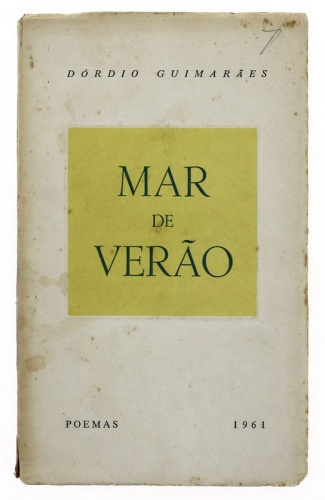 Lote 196 - LIVRO "MAR DE VERÃO" - Por Dórdio Guimarães. Editora: Editorial «Santer», 1961. 1ª edição Porto. Dim: 21x13 cm. Encadernação capa de brochura. Nota: sinais de manuseamento, falhas na capa