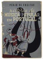 Lote 260 - LIVRO "HISTÓRIA DA MÚSICA POPULAR EM PORTUGAL" - Por Pedro de Freitas. Exemplar idêntico à venda por € 90. Editor e Proprietário o Autor, 1946 Lisboa. Dim: 34x16 cm. Encadernação capa de brochura. Nota: sinais de manuseamento miolo descolado. C