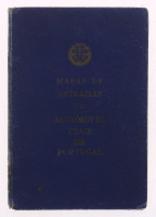 Lote 818 - LIVRO "MAPAS DE ESTRADAS DO AUTOMÓVEL CLUB DE PORTUGAL" - Lisboa, Litografia de Portugal, Vacuum Oil Company, 1929. Mapas-folhas em excelente estado. Dim: 26x18 cm. Encadernação cartonada. Nota: capa e lombada cansadas