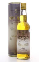 Lote 2148 - WHISKY DE MALTE THE GREAT GLEN - Garrafa de Wihsky, Single Malt, Highland, Glasgow, Escócia, (700ml - 40%vol). Nota: garrafa idêntica à venda por € 23 (£ 18,00) conversão ao dia. Esta garrafa possui ainda o antigo selo da DGFCQA no valor de 1