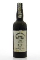 Lote 2992 - PORTO BURMESTER VINTAGE 1980 - Garrafa de Vinho do Porto, Reserva, 3 Coroas, Engarrafado em 1982, (750ml - 20%vol). Nota: garrafa idêntica foi vendida por € 180,51. Em embalagem de cartão original. Consultar valor indicativo em http://www.onwi