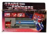 Lote 5004 - TRANSFORMERS, BRINQUEDO DE COLECÇÃO - "Autobot Commander Optimus Prime", em caixa. Encontra-se à venda um exemplar idêntico por € 1.664. Dim: 18,5x38x8 cm (caixa). Nota: sinais de uso. Caixa com sinais de armazenamento. Completo. Consultar val