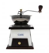 Lote 5091 - MOINHO DE CAFÉ - em madeira e porcelana com gaveta com puxador em latão. Manivela e eixo em ferro. Dim: 20x15x12 cm. Nota: sinais de uso, falhas e faltas