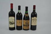 Lote 82 - Lote de 4 garrafas de vinho tinto, CASA DA VÁRZEA,, Távora-Varosa, DOC, reserva 1999, ADEGA COOPERATIVA BORBA, Alentejo, reserva 1999, PRIMAVERA, Bairrada, Garrafeira de 1980 e QUINTA DO CARMO, Alentejo, 1999