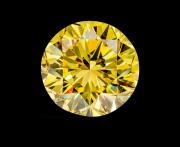 Lote 6003 - DIAMANTE FANCY INTENSE YELLOW 0.48 CT - Natural, talhe brilhante redondo, com o peso de 0.48 ct, cor “Fancy Intense Yellow”, pureza SI2, medidas 4.93x4.89x3.16 mm, com tratamento. Com certificado/relatório do GIL Gemological International Laboratories nº DIA201702181801. Diamante com 0.61 ct de caracteristicas diferentes com valor de retalho de € 1.757 ($ 2.105). Nota: Primeira imagem ilustrativa sendo as restantes correspondentes ao lote. Consultar valor indicativo em...