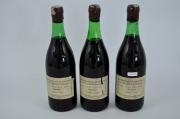 Lote 48 - 3 Garrafas de vinho tinto Carvalho Ribeiro & Ferreira colheita de 1970, para colecionador