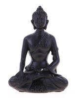 Lote 117 - FIGURA DE BUDA - Patinada de negro representando Buda na posição Bhumisparsha Mudra. Estatueta em resina. Dim: 16x11x7,5 cm. Nota: falta de um dedo da mão esquerda